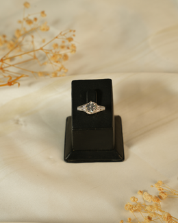 Éclat Royale Ring